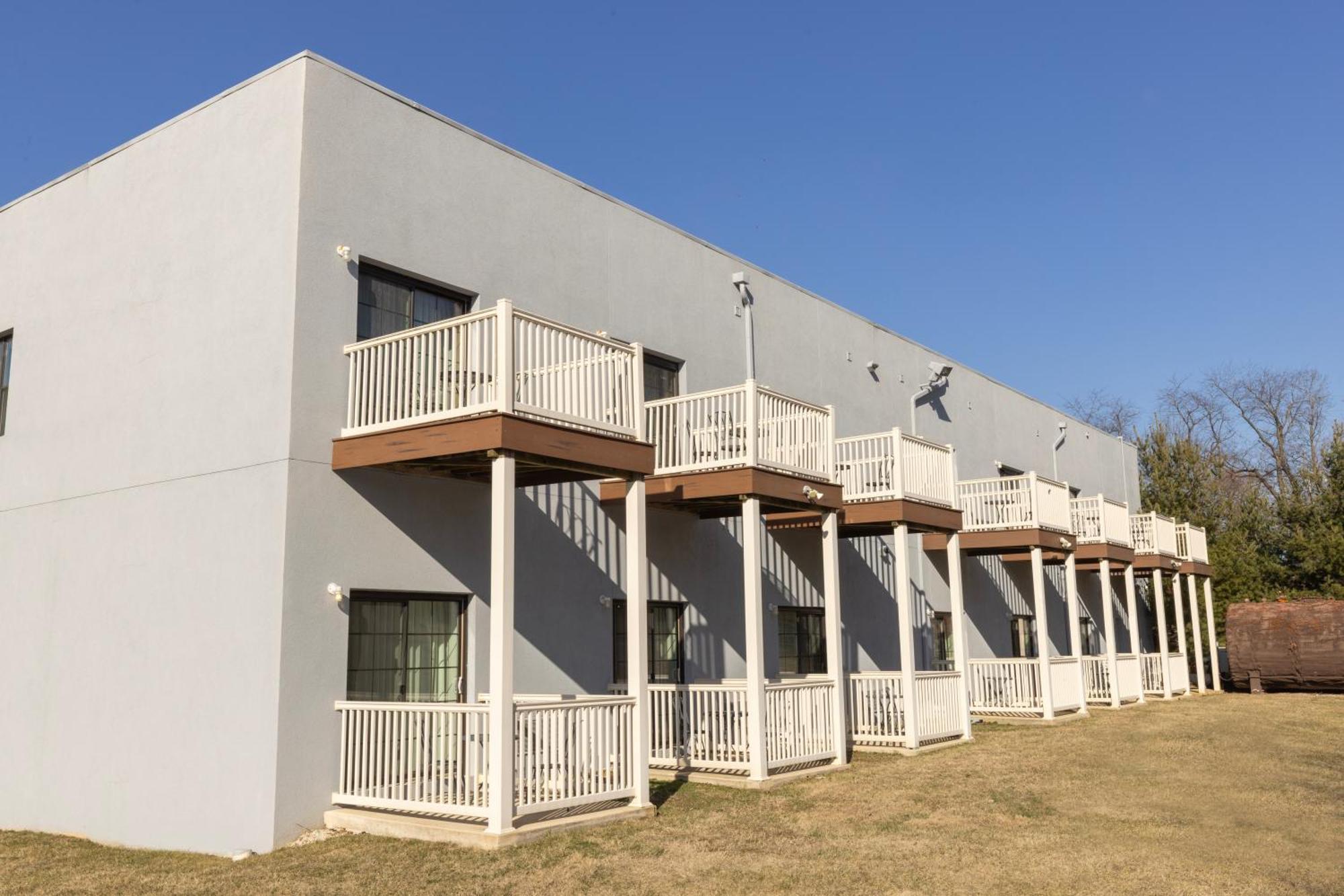 Brinton Suites West Chester Exterior photo