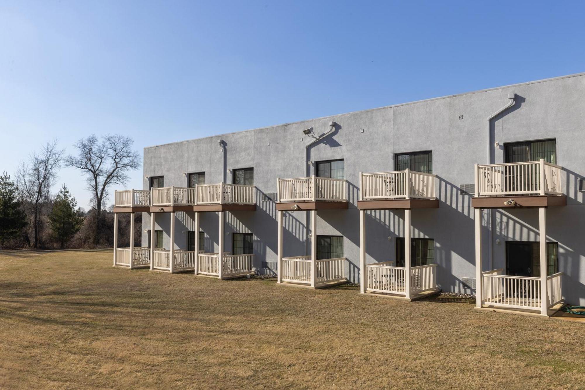 Brinton Suites West Chester Exterior photo